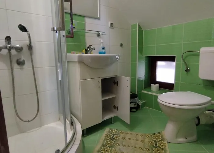 Planinska Kuca Kosuta 바이나 바슈타